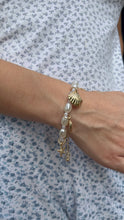 Load image into Gallery viewer, Mermaid Pearly Bracelet