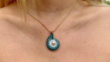Load image into Gallery viewer, Funky Shell Necklace