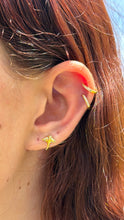 Load image into Gallery viewer, Gold Stingray Earrings