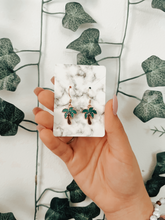 Load image into Gallery viewer, Palm tree earrings