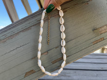 Load image into Gallery viewer, Puka Shell Necklace