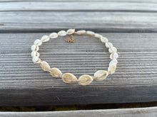 Load image into Gallery viewer, Puka Shell Necklace