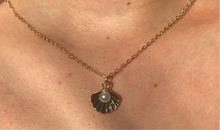 Load image into Gallery viewer, Black Cove Necklace
