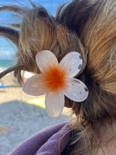 Load image into Gallery viewer, White Hibiscus HairClip
